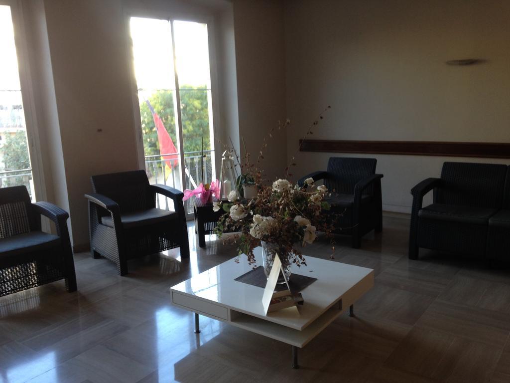 Hotel Manel Martorell Exterior photo